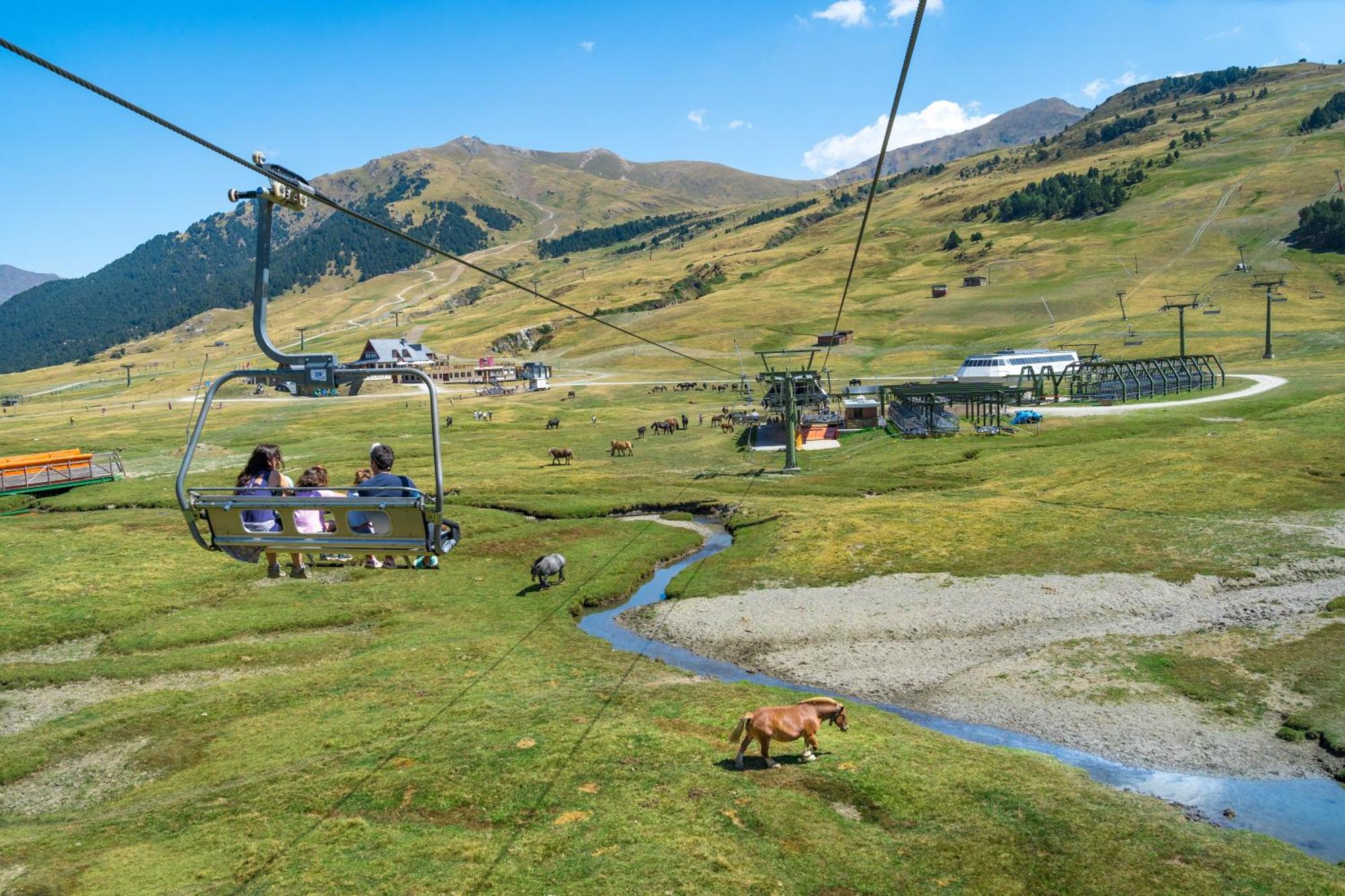 Hotel Montarto Baqueira Beret Luaran gambar
